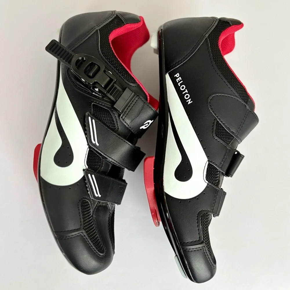 Peloton Shoes Size 44 cycling bike machine shoes Men’s size 10.5 Women’s 12 - Picture 1 of 9